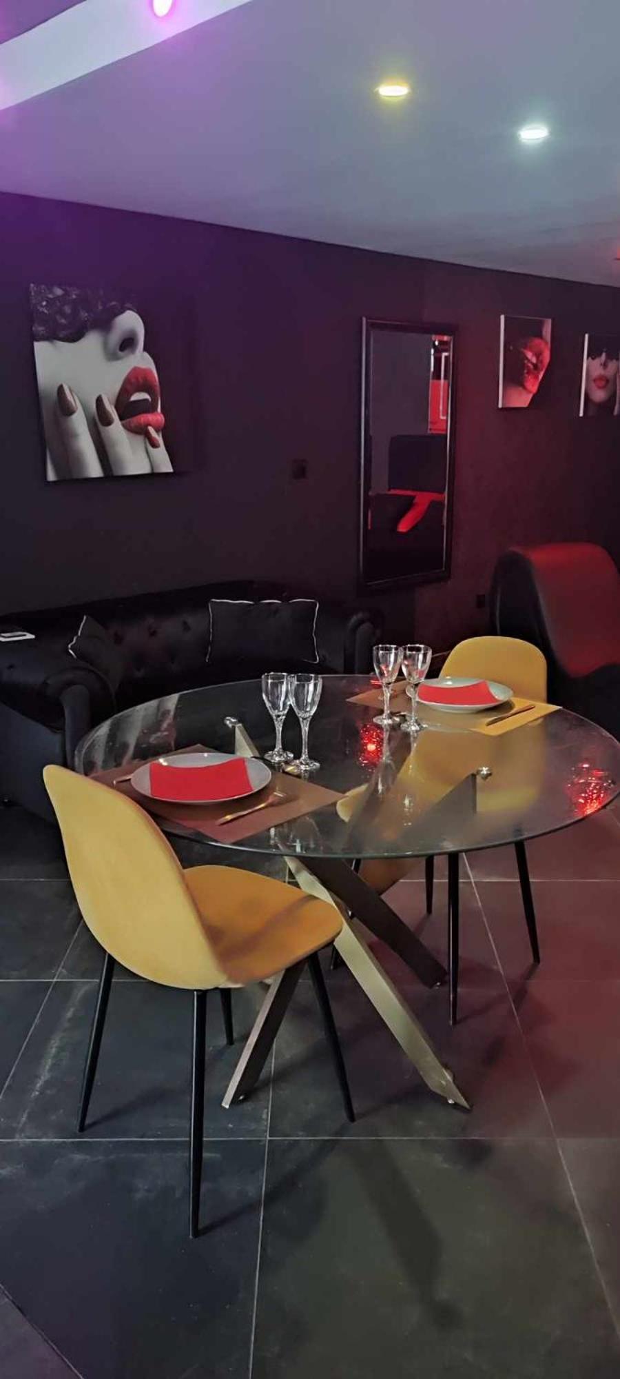 Avec Toi Suite Spa Barlin Bagian luar foto